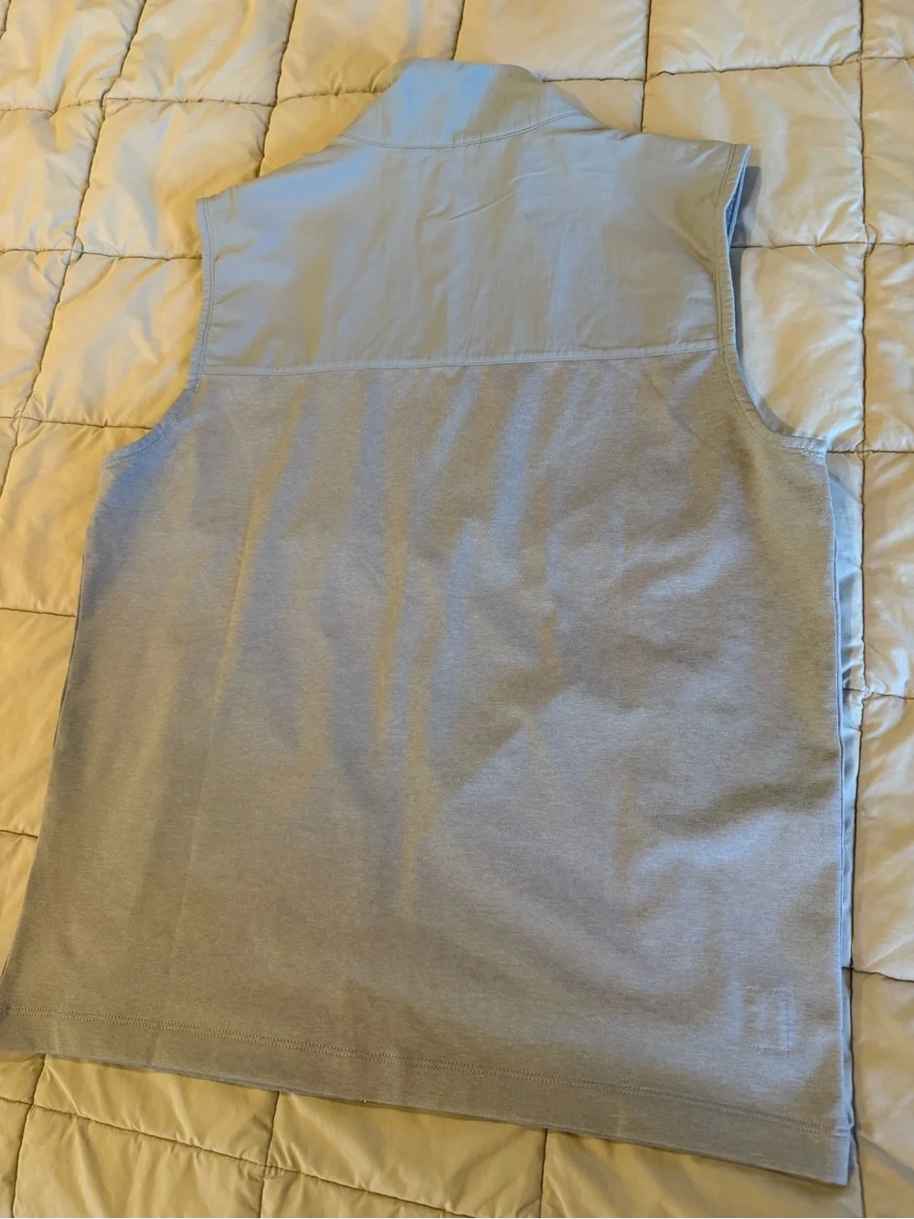 Vuori like new gray vest